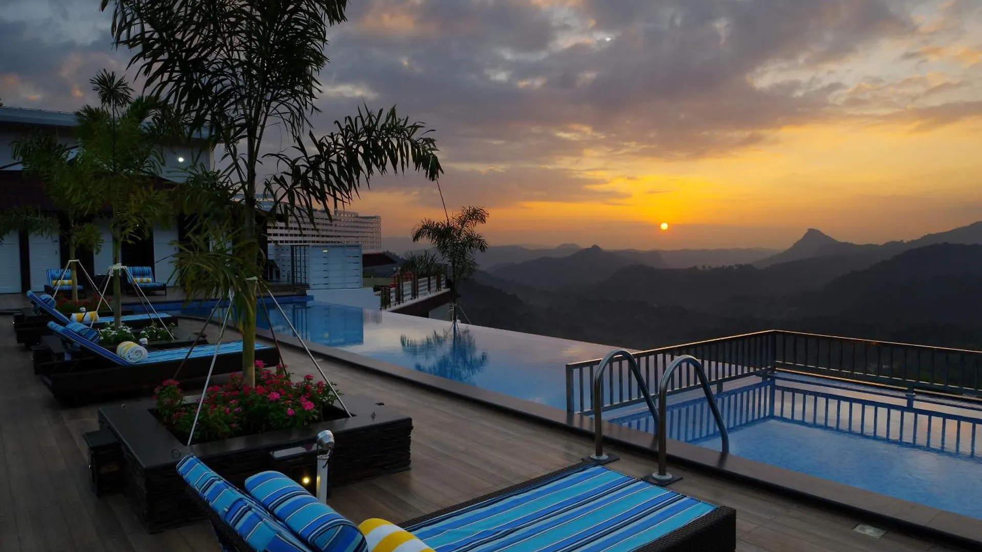 The Panoramic Getaway Hotel Munnar